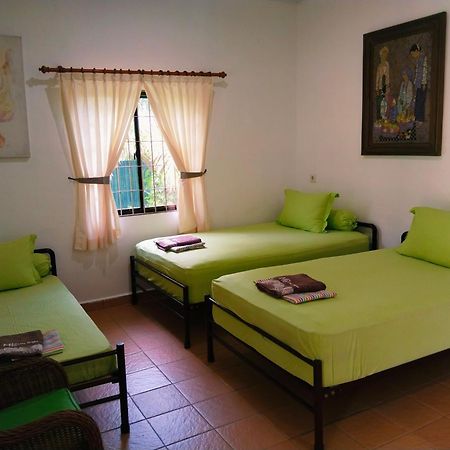 Mb Camp Singkil Hotel Gosongtelaga ภายนอก รูปภาพ