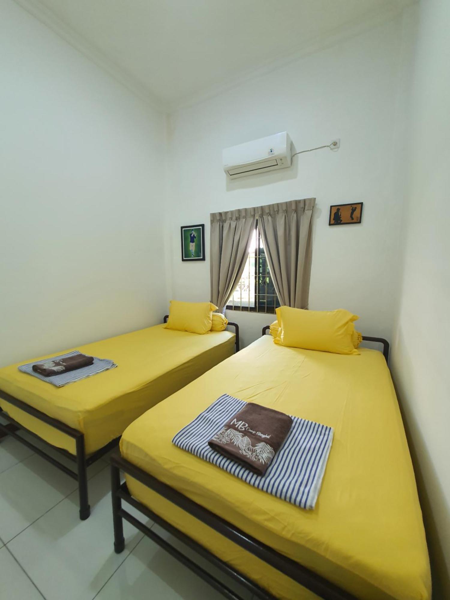 Mb Camp Singkil Hotel Gosongtelaga ภายนอก รูปภาพ