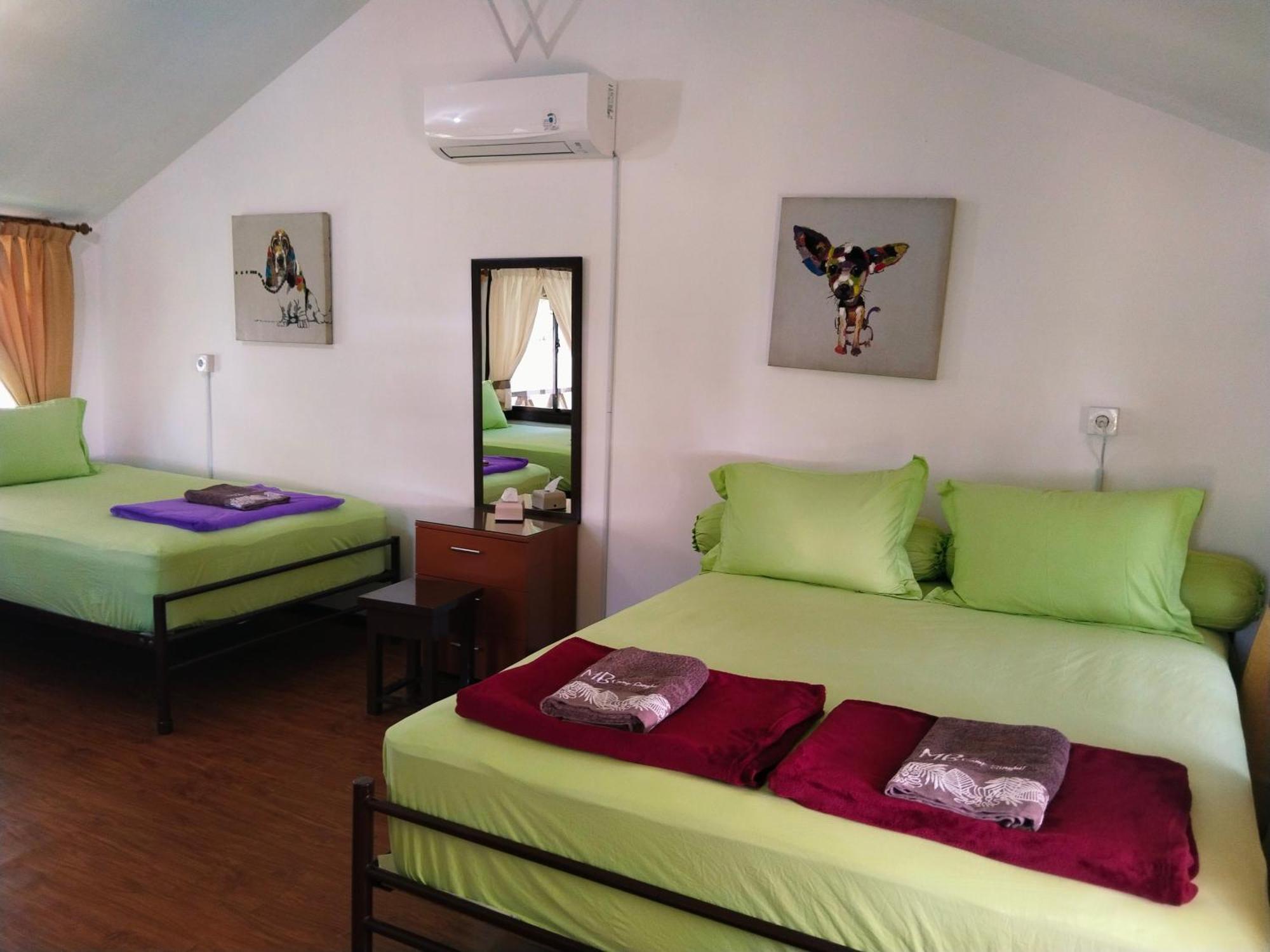 Mb Camp Singkil Hotel Gosongtelaga ภายนอก รูปภาพ