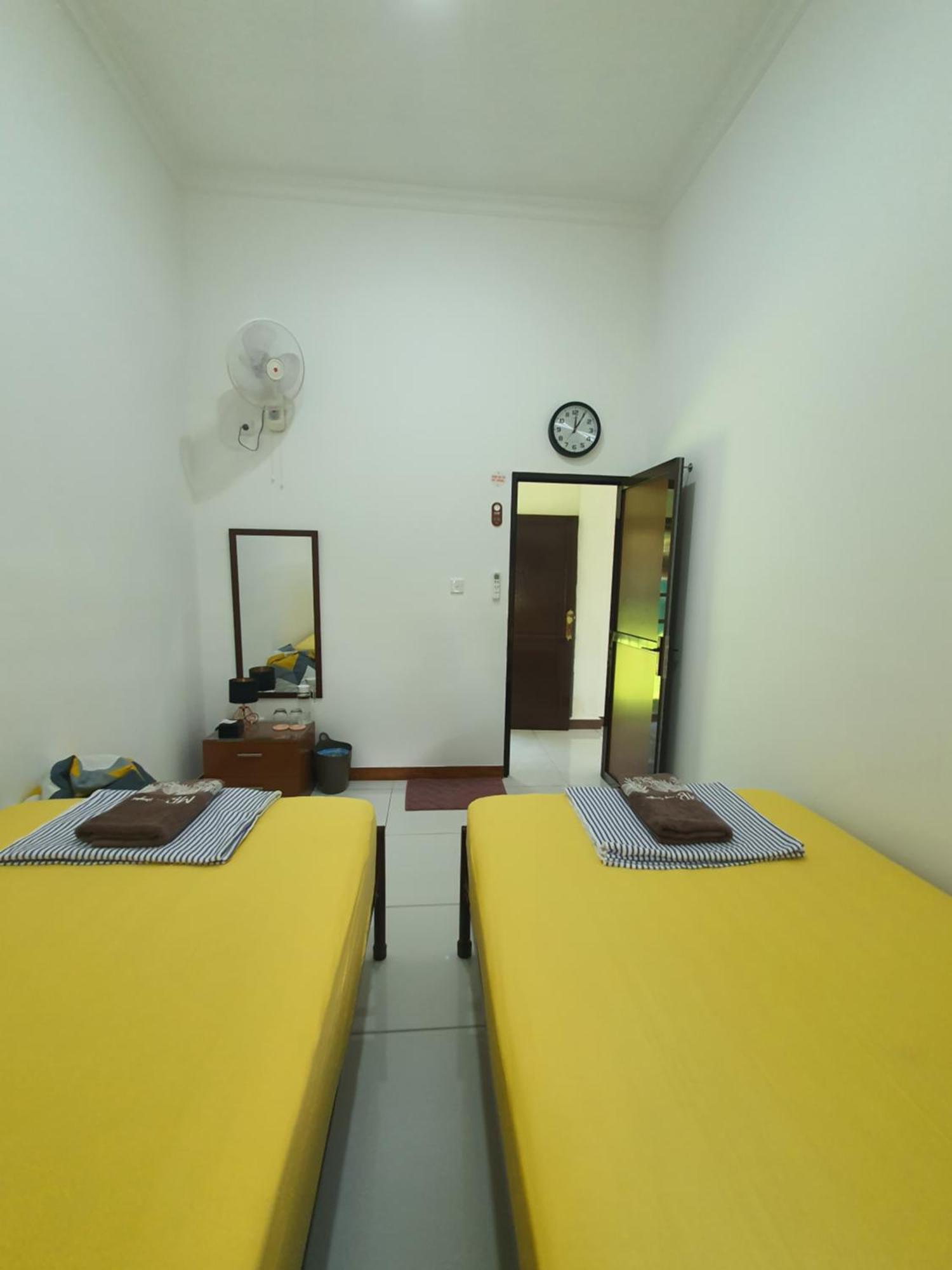 Mb Camp Singkil Hotel Gosongtelaga ภายนอก รูปภาพ