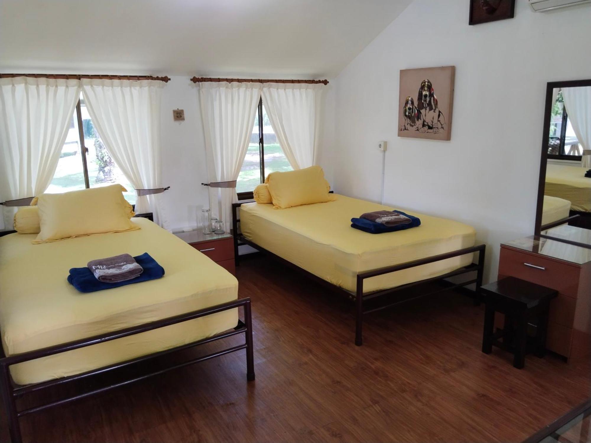 Mb Camp Singkil Hotel Gosongtelaga ภายนอก รูปภาพ