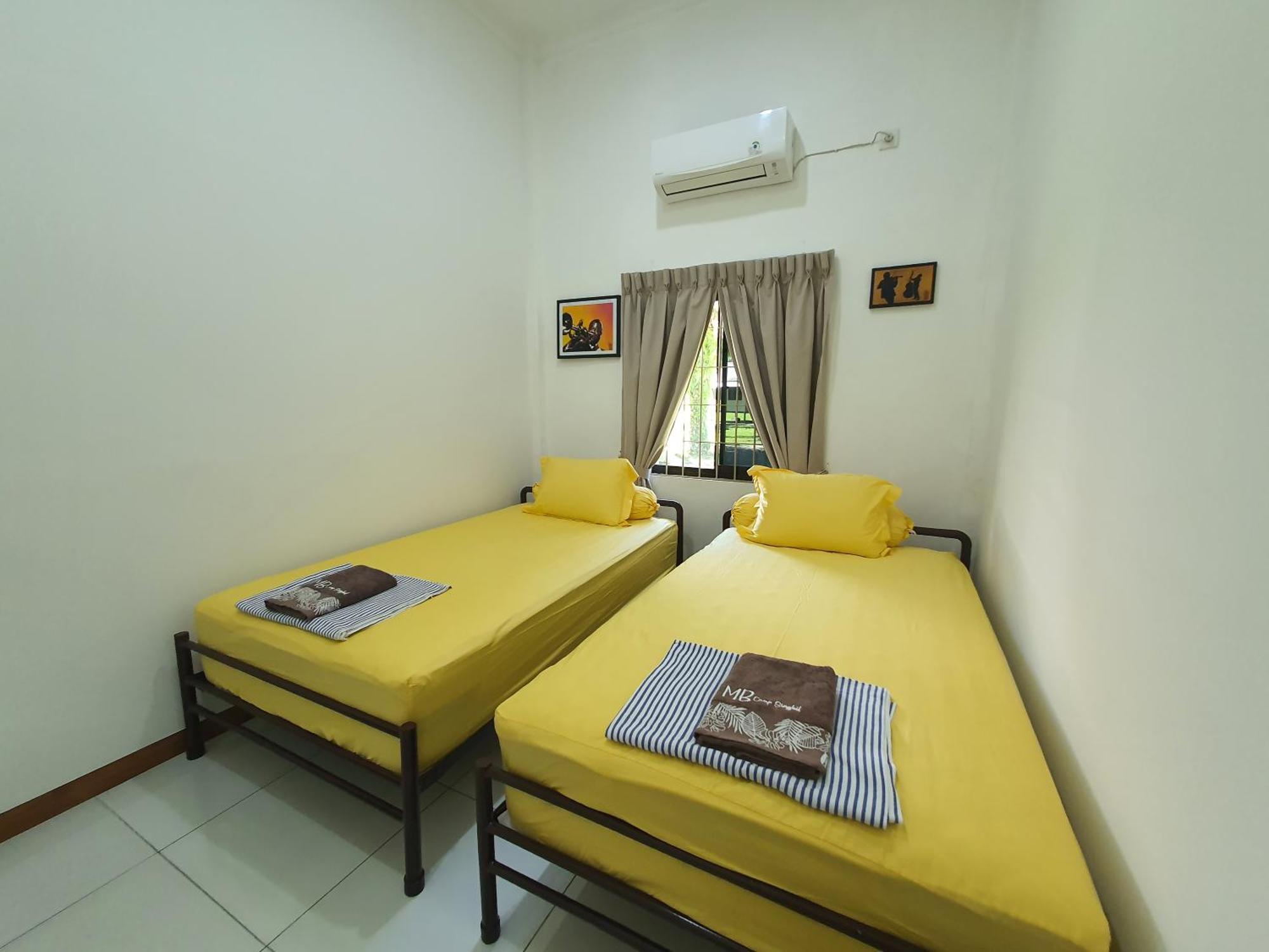Mb Camp Singkil Hotel Gosongtelaga ภายนอก รูปภาพ