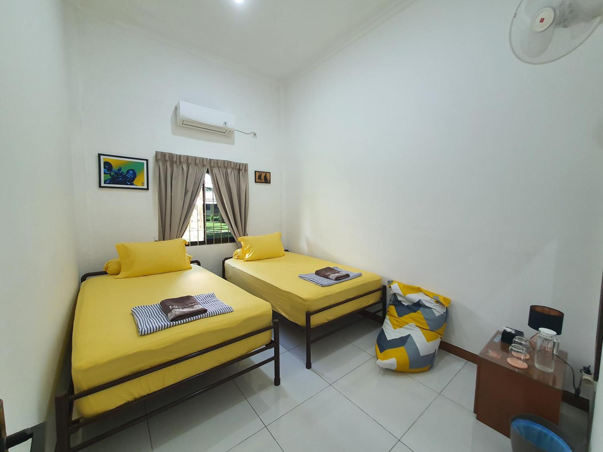 Mb Camp Singkil Hotel Gosongtelaga ภายนอก รูปภาพ