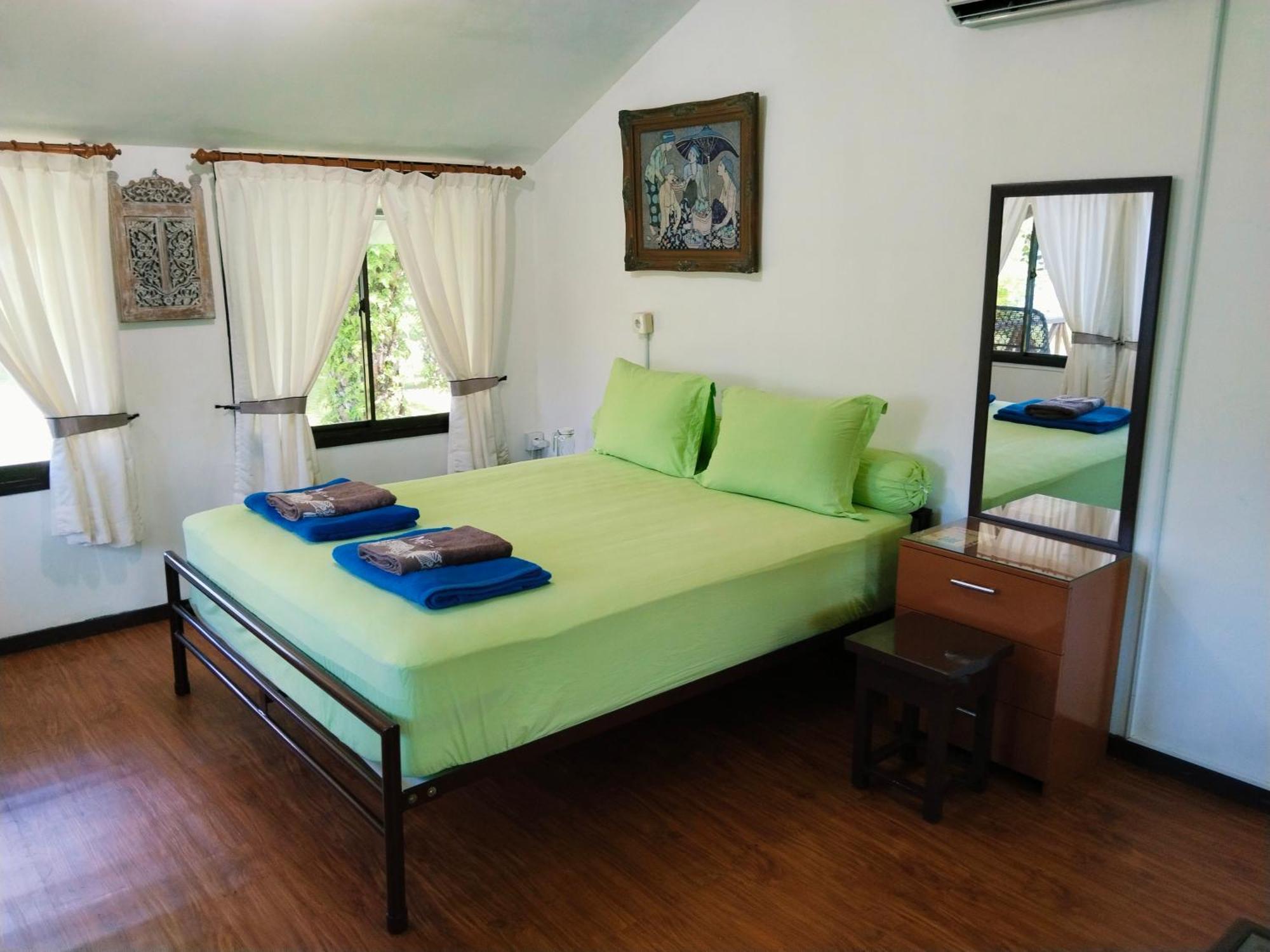 Mb Camp Singkil Hotel Gosongtelaga ภายนอก รูปภาพ