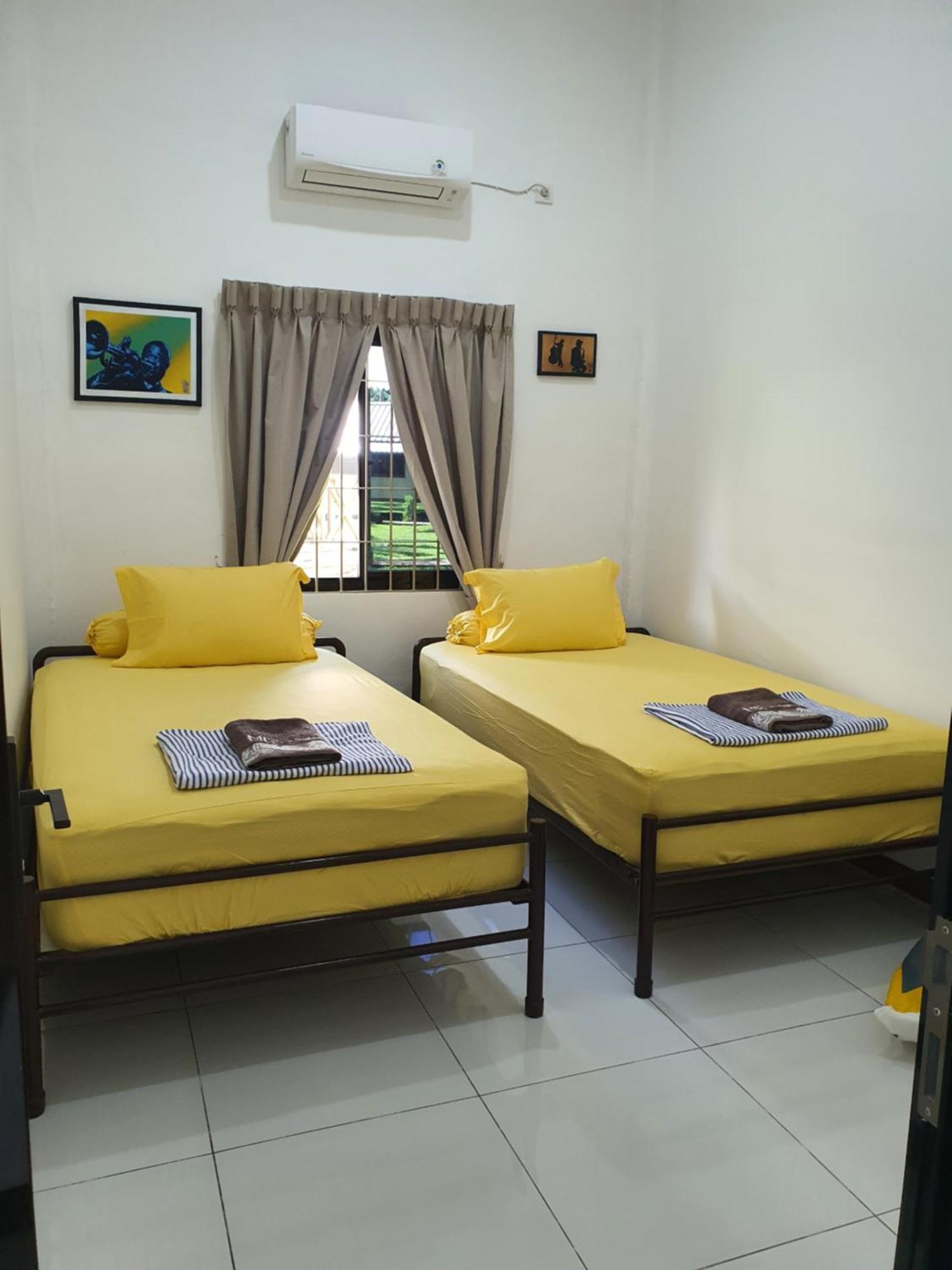 Mb Camp Singkil Hotel Gosongtelaga ภายนอก รูปภาพ